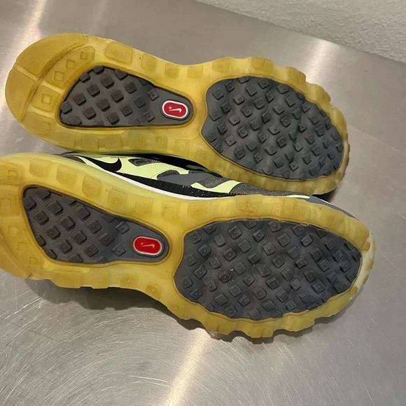 Nike Men's  AirMax FitSole size 12 Yellow/ Green and Gray Athletic Shoes - Picture 8 of 10